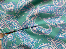 Load image into Gallery viewer, Vintage Flutter Sleeve Paisley Kaftan - Size 2/4