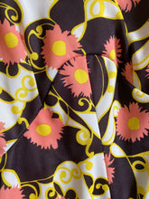 Load image into Gallery viewer, Vintage 1970s Psychedelic Long Sleeve Floral Maxi Size 4