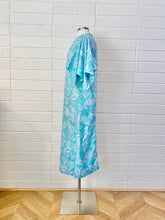 Load image into Gallery viewer, Vintage Flutter Sleeve Paisley Kaftan - Size 2/4