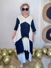 Load image into Gallery viewer, black and white kaftan
