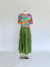 Load image into Gallery viewer, Vintage Short Sleeve Floral Top - Size 6/8