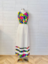 Load image into Gallery viewer, Vintage White Maxi Dress with Floral Stripes - Size 6/8