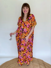 Load image into Gallery viewer, floral maxi kaftan