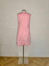 Load image into Gallery viewer, Vintage Pink Embroidered Daisy Sheath Dress - Size 10