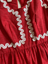 Load image into Gallery viewer, Vintage Red Woven Maxi Dress with Lace Trim - Size 4