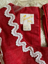 Load image into Gallery viewer, Vintage Red Woven Maxi Dress with Lace Trim - Size 4