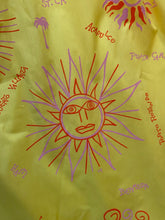 Load image into Gallery viewer, Vintage Vested Gentress Yellow Sun Print Islands Dress - Size 6
