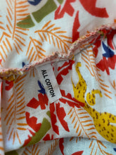 Load image into Gallery viewer, Vintage Jungle Print Eyelet Trimmed Muumuu - Size M/L