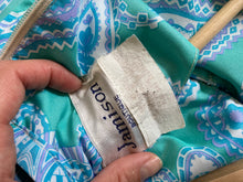 Load image into Gallery viewer, Vintage Flutter Sleeve Paisley Kaftan - Size 2/4
