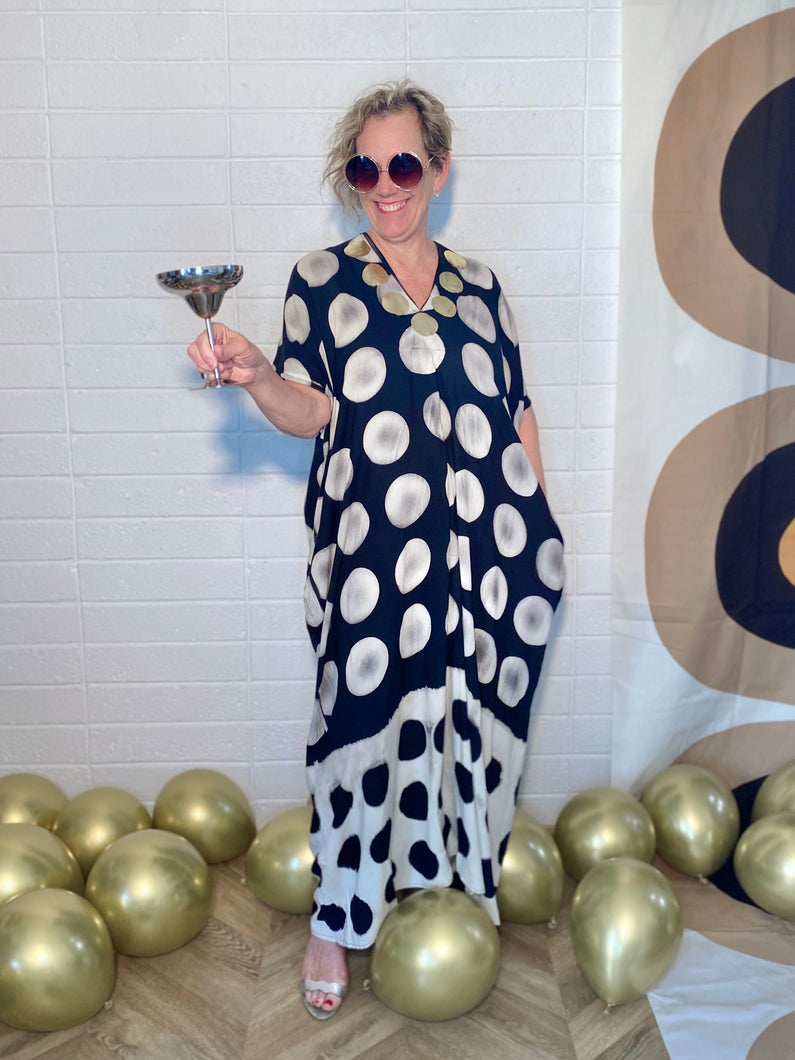 black and white kaftan