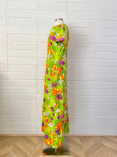 Load image into Gallery viewer, Vintage Short Sleeve Botton Front Green Maxi Dress - Size 4
