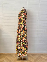Load image into Gallery viewer, Vintage 1970s Psychedelic Long Sleeve Floral Maxi Size 4
