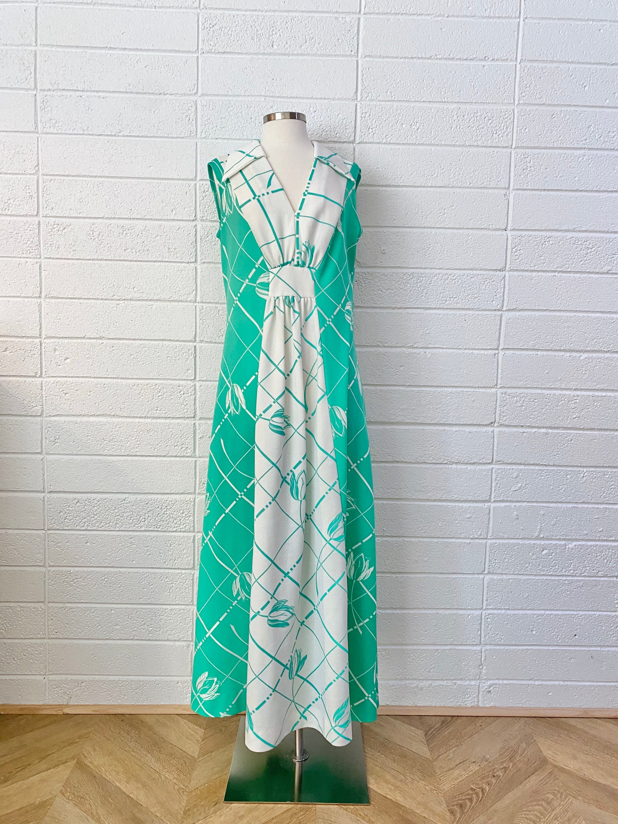 Vintage Preppy Mint and White Floral Maxi Dress with Collar