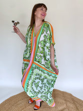 Load image into Gallery viewer, Kakee Kaftan in Geo Garden
