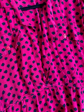 Load image into Gallery viewer, Vintage 80s Fuchsia with Abstract Black Dot Shirt Dress - Size 6/8
