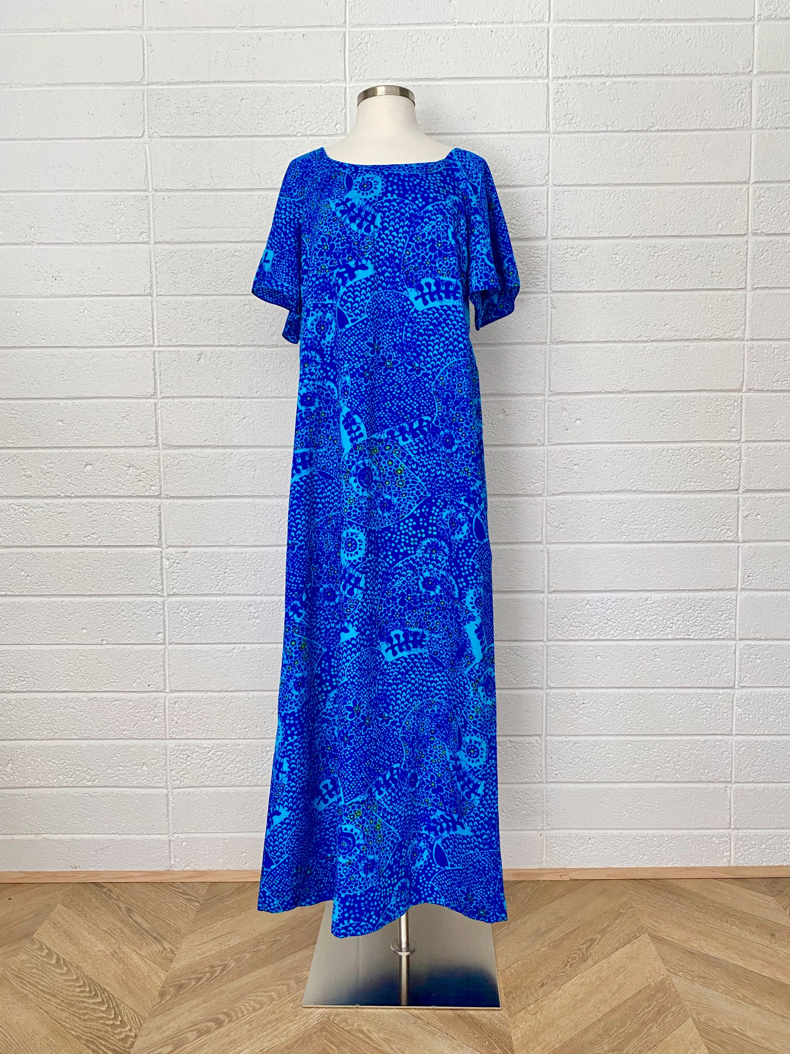Vintage Blue Flutter Sleeve Muumuu | Vintage Dresses Vintage Blue Flutter Sleeve Muumuu | Vintage Dresses