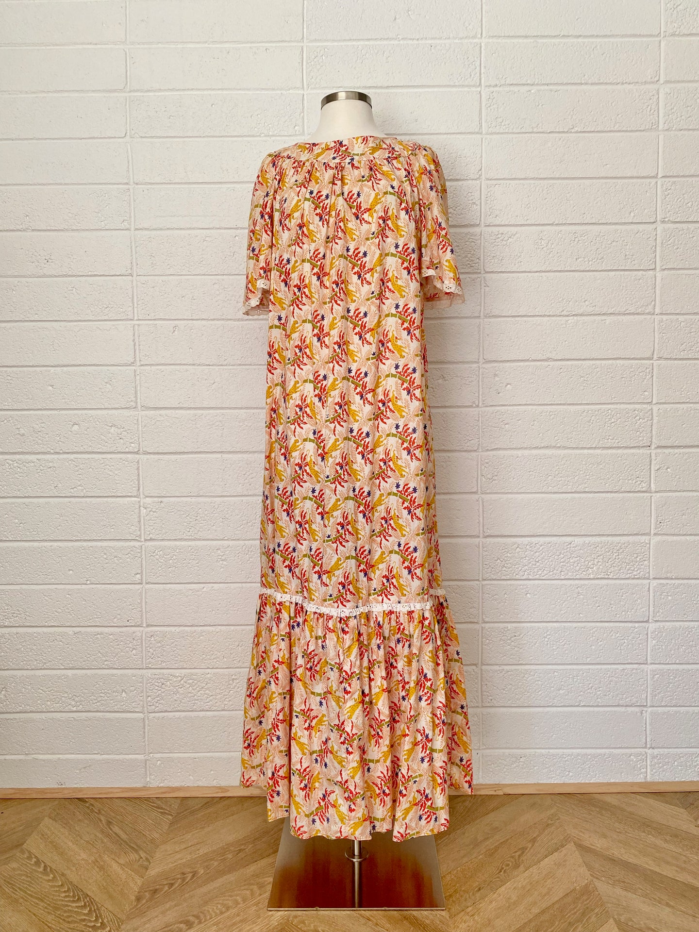 Vintage Jungle Print Eyelet Trimmed Muumuu - Size M/L