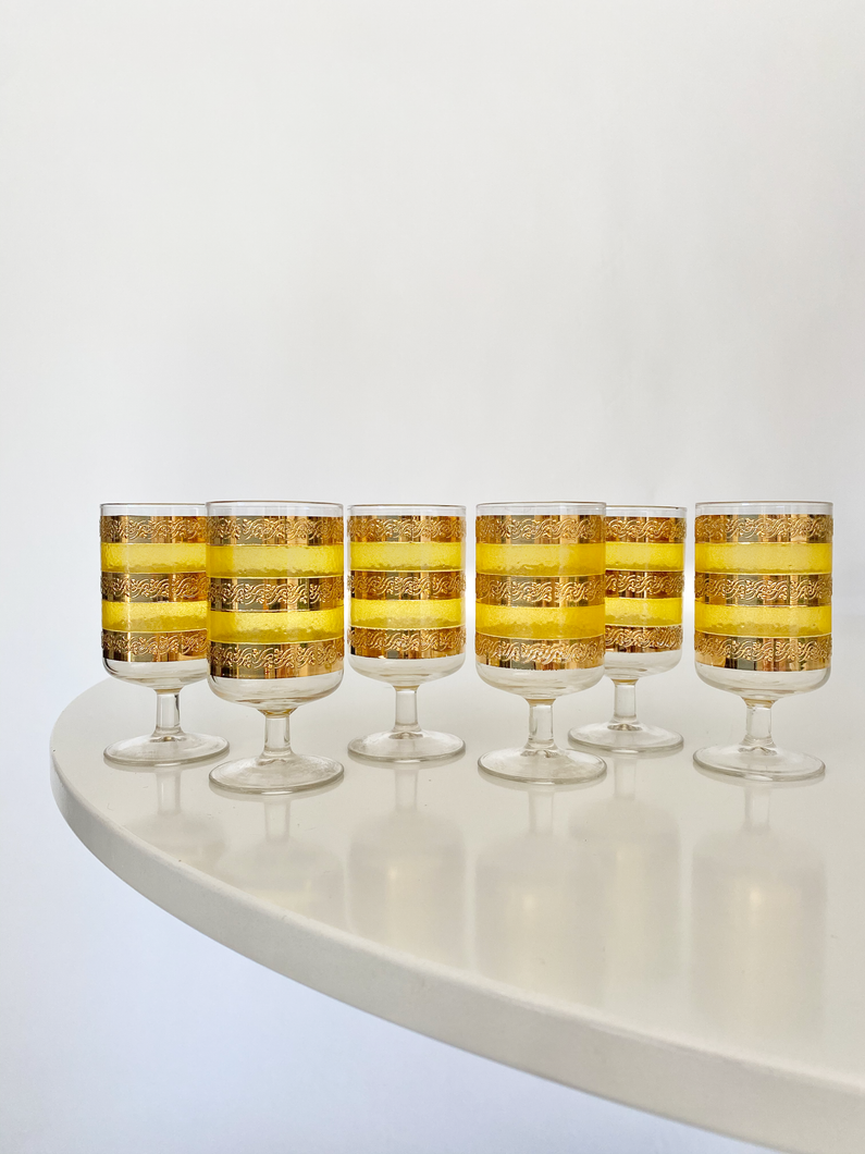 Yellow and gold rock glasses