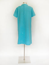 Load image into Gallery viewer, vintage aqua mod shift dress
